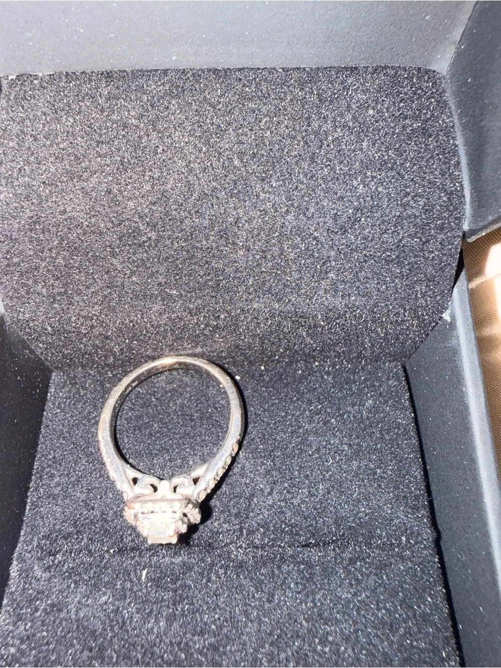 Kay Jewelers carat diamond
